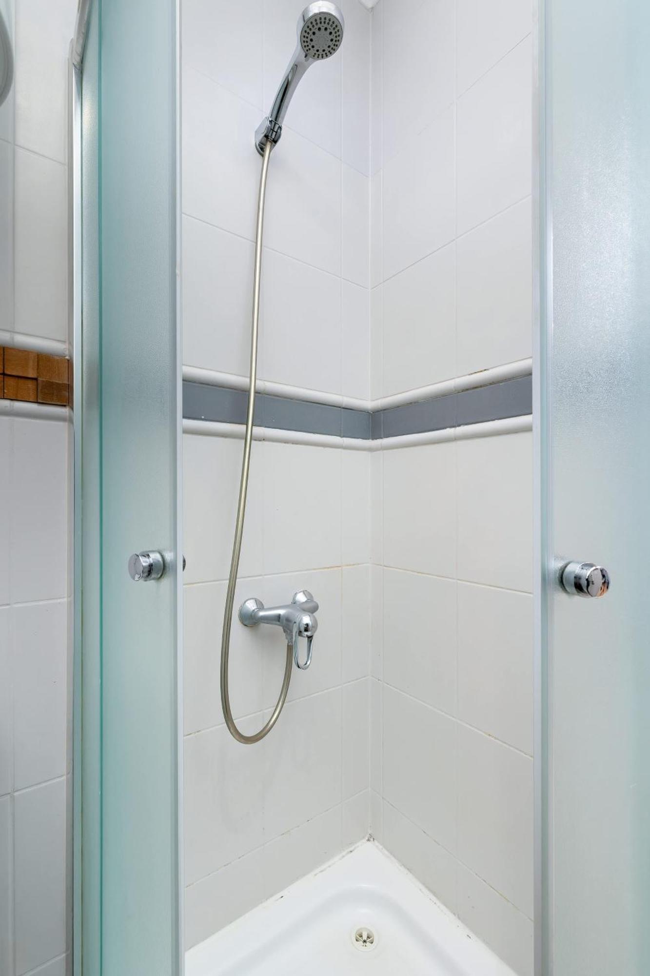 Bright Near Old Town And Wawel By Renters * Krakau